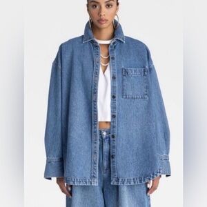 KBB KAHLANA Target Samira Medium Wash Button Down Denim Shirt Oversized M NWT
